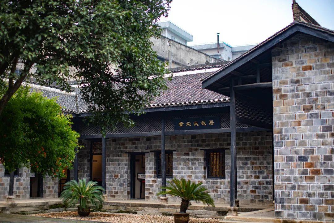 图片40.jpg 图片40.jpg
